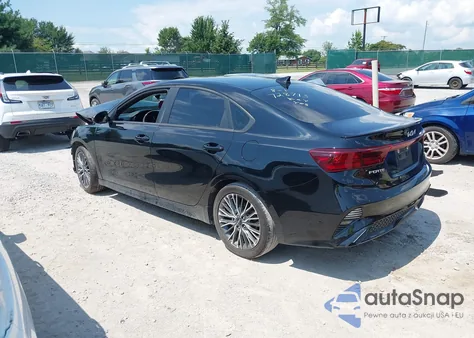 2024 Kia Forte Gt-Line z USA, uszkodzony, nr VIN 3KPF54AD3RE728713
